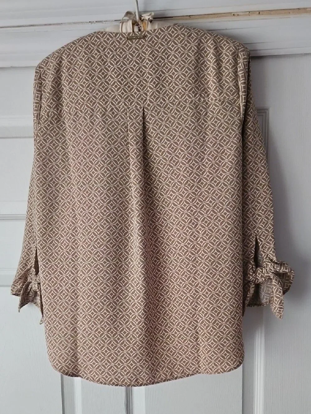 Michael Kors Beige Geometric Print V-Neck Blouse